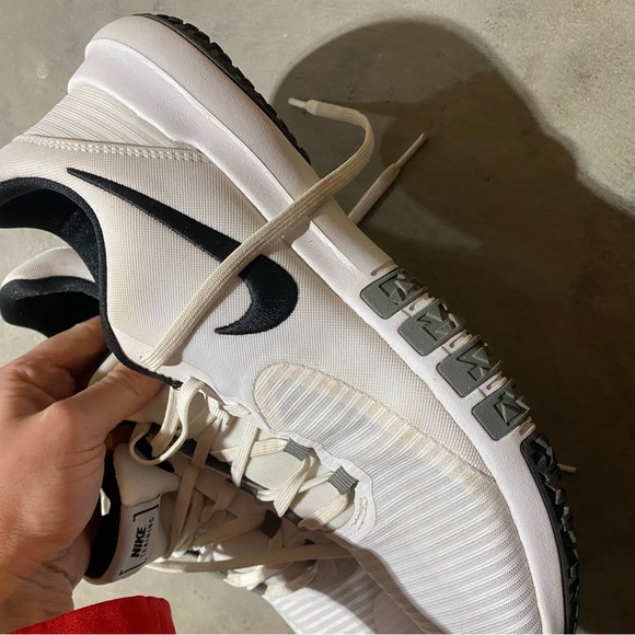 Men’s Nike - Picture 4 of 4